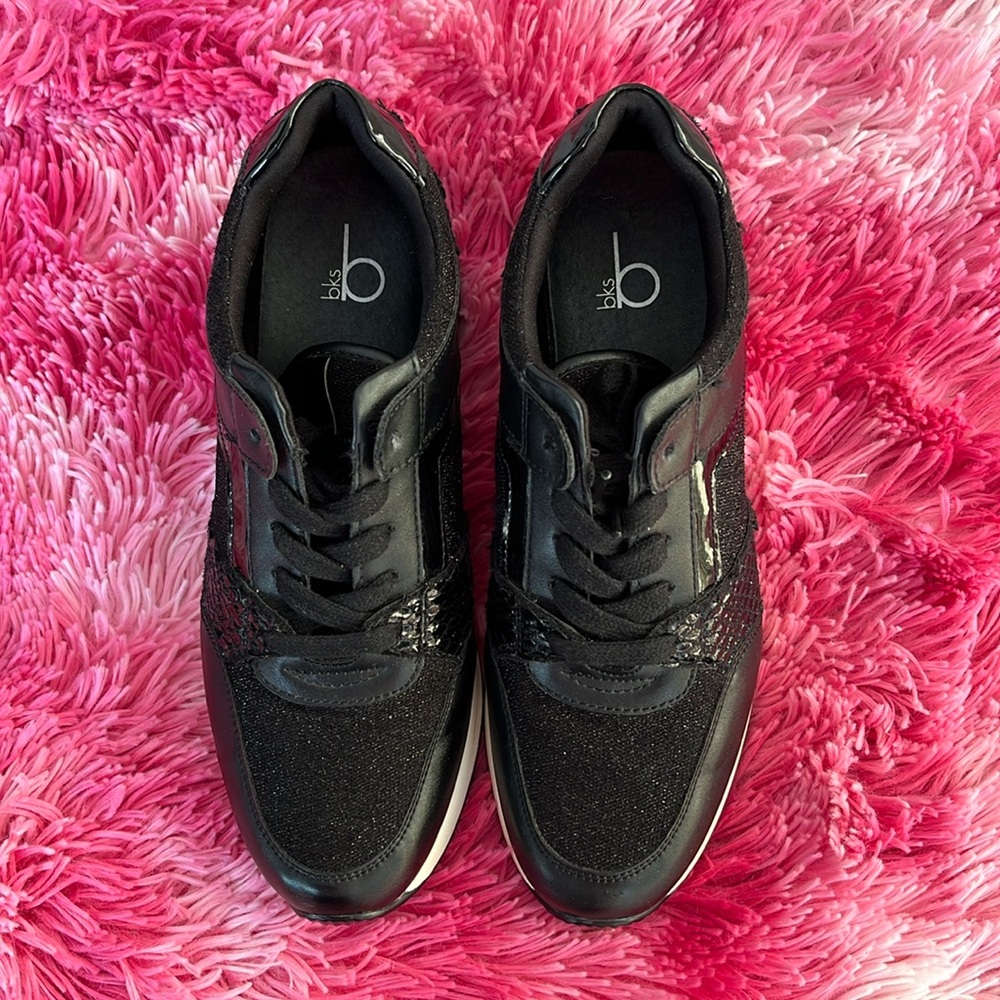 Bks British Knight Women’s Sneakers SZ: 39 NWOT